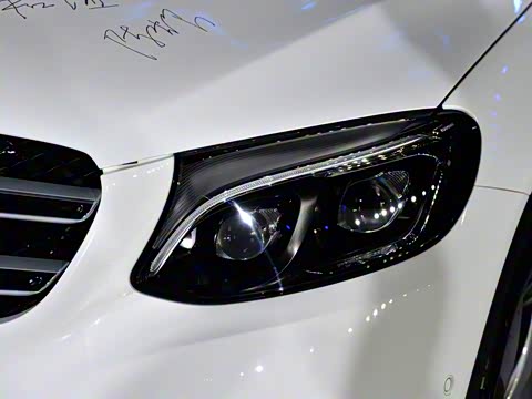 2016�� GLC 300 4MATIC ������