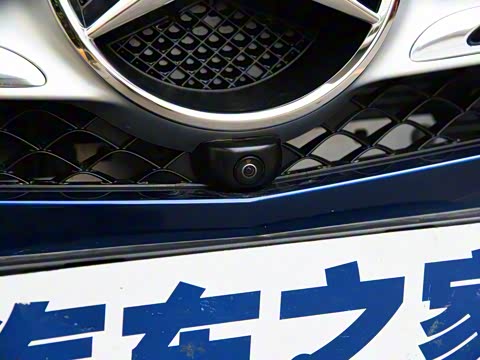 2018�� GLC 260 4MATIC ������