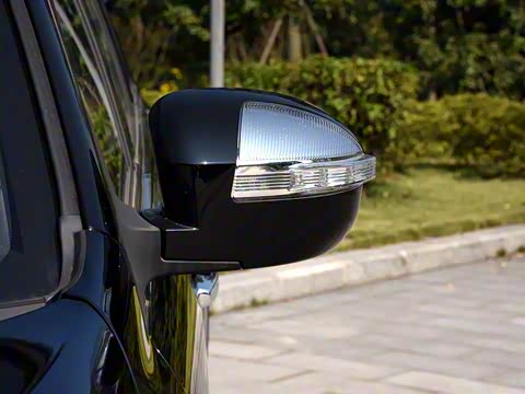 2015�� 1.8L �ֶ������� ��V