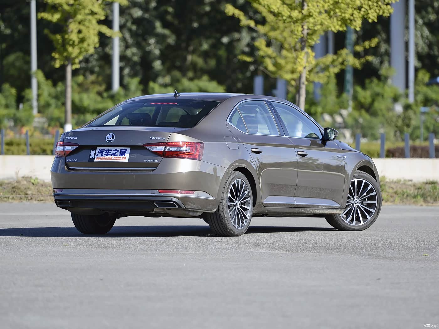 速派2016款 tsi380 dsg旗舰版 3196151图片_斯柯达_汽车图库_汽车之家