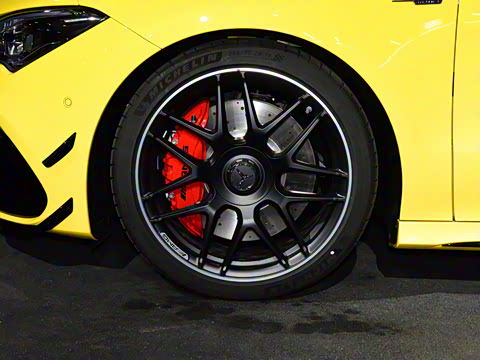 2021�� AMG CLA 45 S 4MATIC+