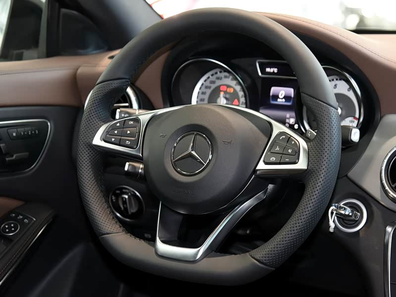 奔驰(进口) 奔驰cla级 2016款 cla 260 4matic