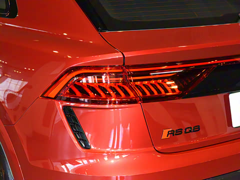 2021�� RS Q8 4.0T