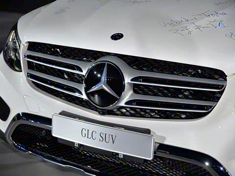 2016�� GLC 300 4MATIC ������