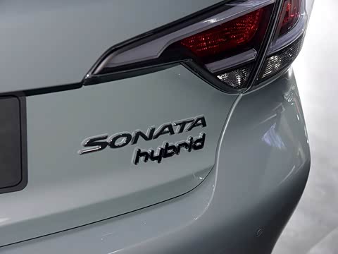 2016�� 2.0L hybrid HL������