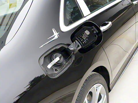 2021�� �Ŀ� E 300 L �˶�ʱ����