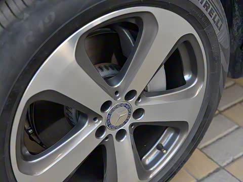 2016�� GLC 260 4MATIC ������