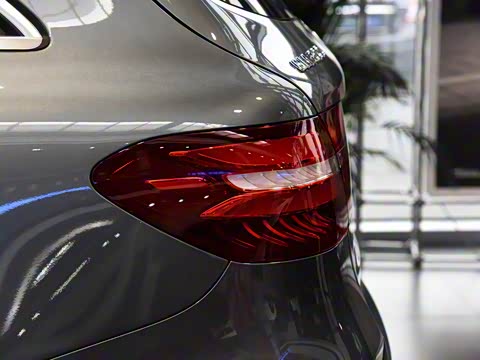 2016�� GLC 300 4MATIC ������