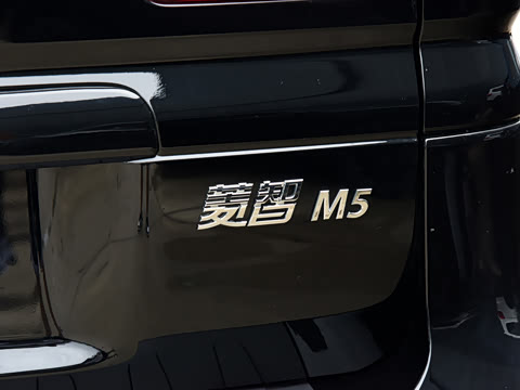 2022�� �ܶ��� M5L 2.0L ������ 9��