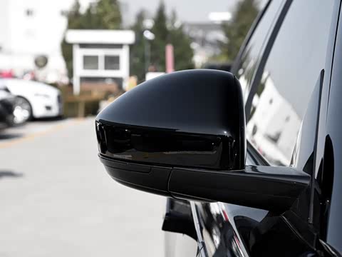 2017�� P380 R-DYNAMIC S