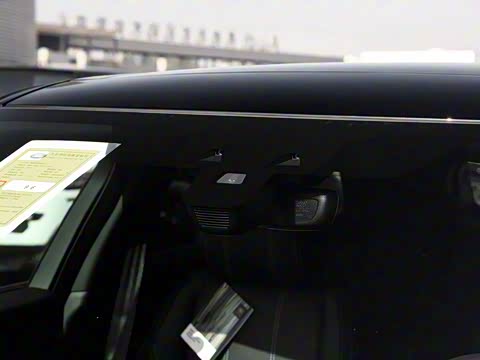 2017�� P380 R-DYNAMIC S