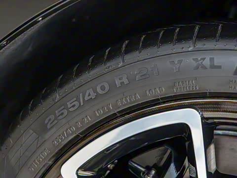 2017�� 6.6T Black Badge Edition