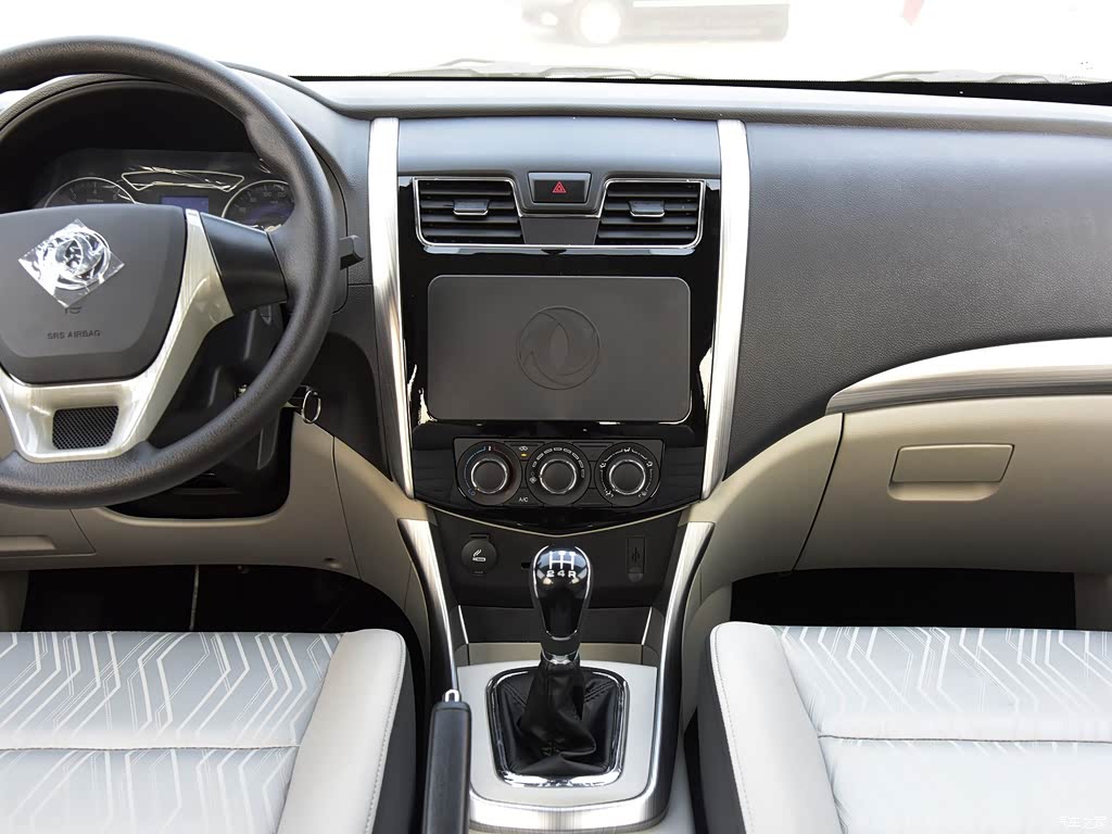 汽车图片 东风风行 风行s500 2017款 1.