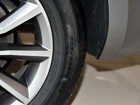 2017�� 1.6L �ֶ����а�