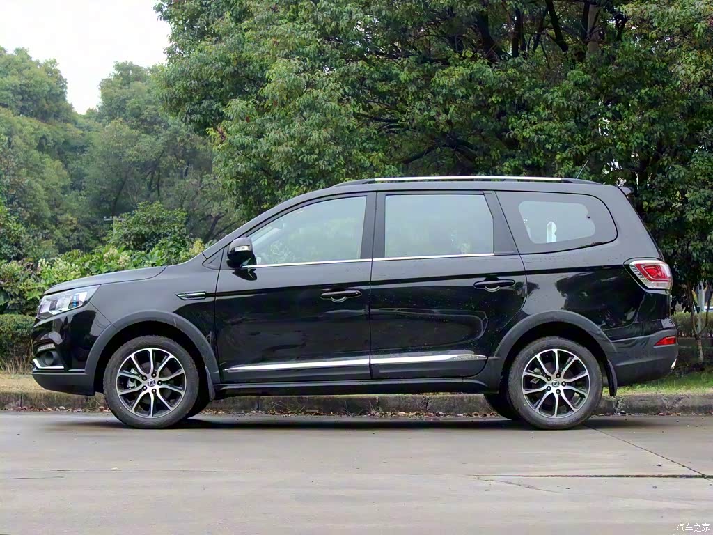 汽车图片 东风风行 风行sx6 2018款 1.6l 手动精英型