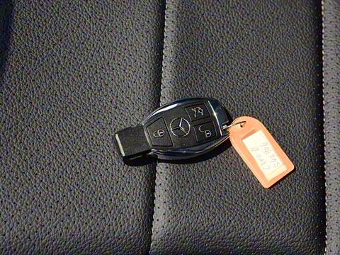 2017�� �Ŀ� C 200 4MATIC ���нγ�