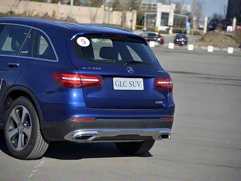 2016�� GLC 260 4MATIC ������