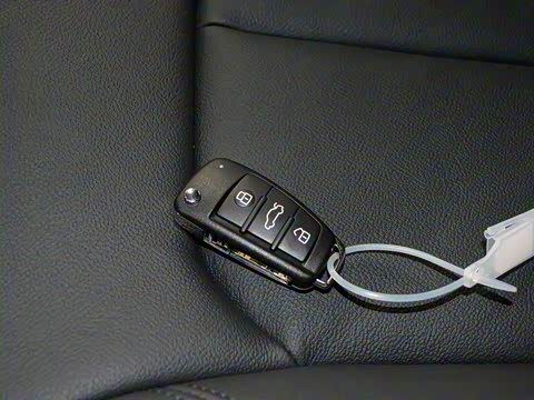 2017�� Cabriolet 40 TFSI