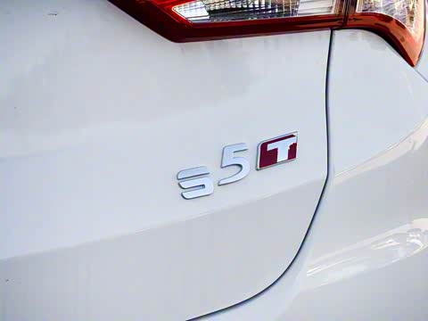 2017�� ǿ������ 1.5T CVT�����