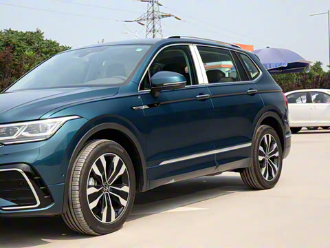 2022�� 380TSI �Զ�����R-Line�콢��7��