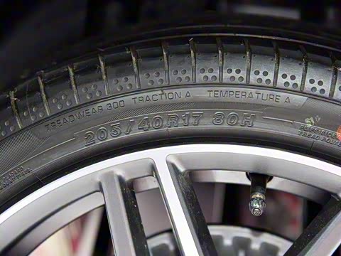 2017�� BRABUS Xclusive