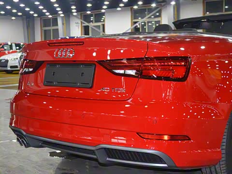 2017�� Cabriolet 40 TFSI