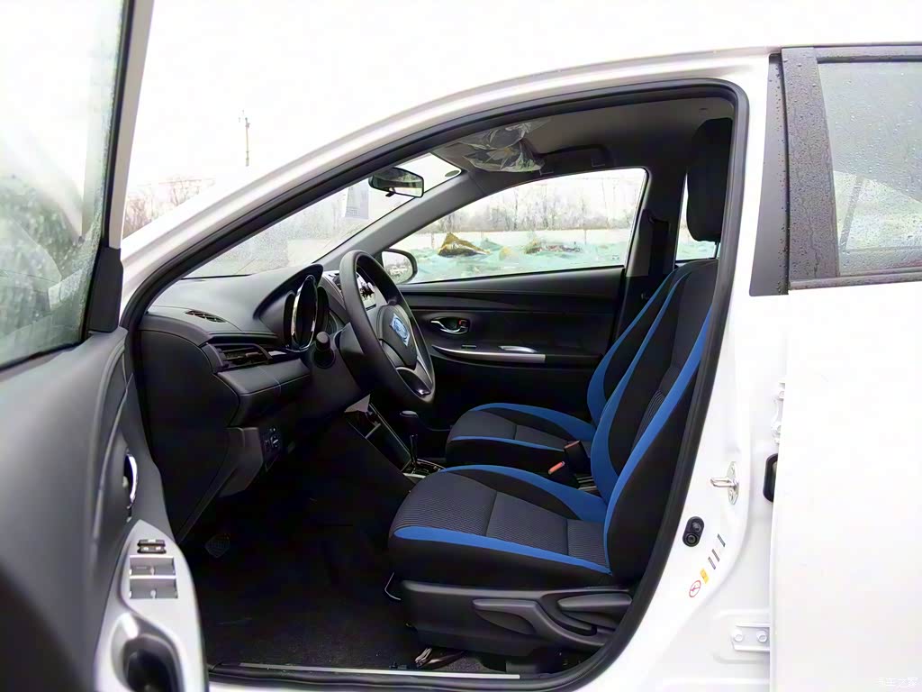 广汽丰田 yaris l 致享 2017款 1.5g cvt炫动版