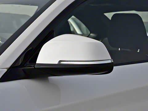 2018�� 225i M�˶���