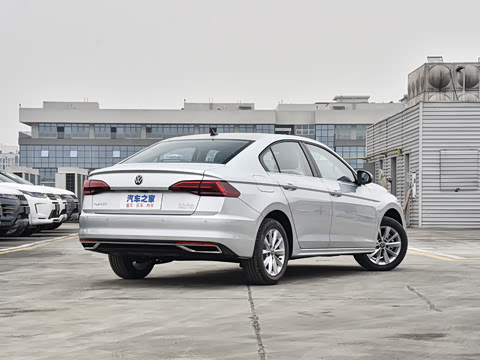 大众_闪光银宝来车身外观图片_汽车之家