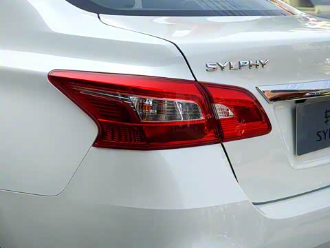 2016�� 1.6XV  CVT�����