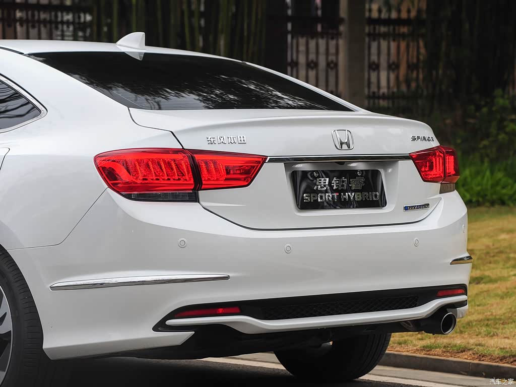 东风本田 思铂睿 2017款 混动 2.0l 净致版