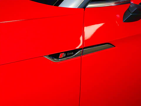 2021�� Cabriolet 45 TFSI quattro ��ѡ������