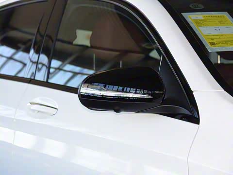 2019�� GLC 300 4MATIC ����SUV