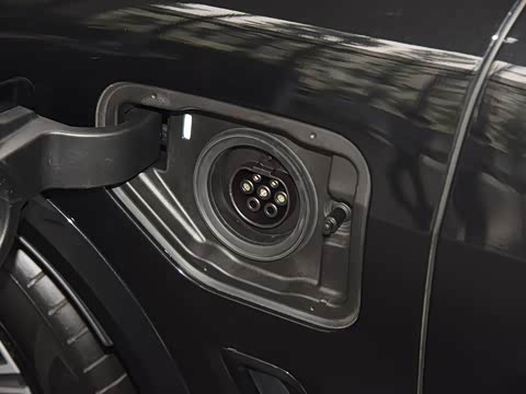 2020�� xDrive45e M�˶���װ