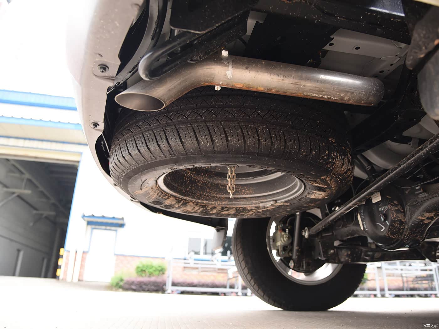 2017款20t汽油手动两驱旗舰版7座