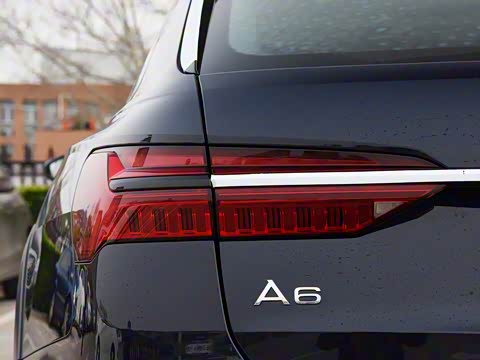 2020�� allroad quattro ̽���� 55 TFSI ����ԽҰ��