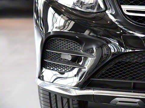 2018�� �Ŀ� GLC 300 4MATIC ������