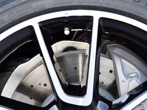 2019�� C 260 4MATIC ���ܳ�