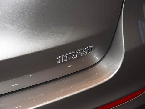 2020�� �Ŀ� GLC 300 L 4MATIC ������