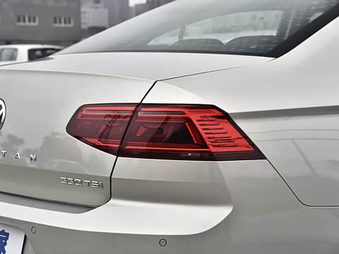 2020�� 330TSI DSG ������