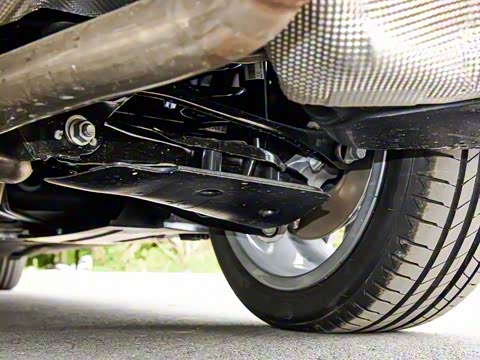 2020�� 325Li �׷���