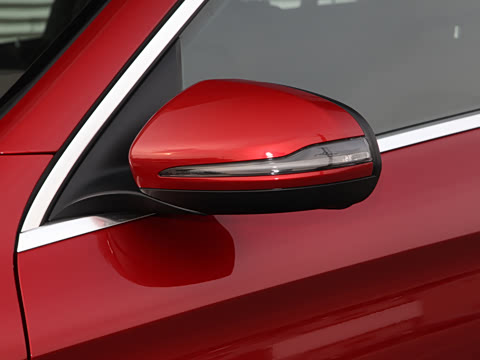 2021�� GLC 260 L 4MATIC ������