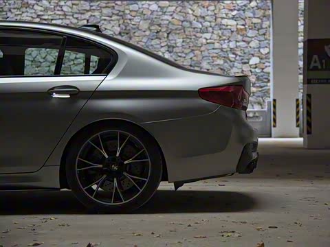 2019�� M5 ������