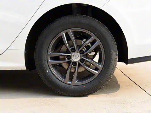 2018�� 1.5L �ֶ������澢��