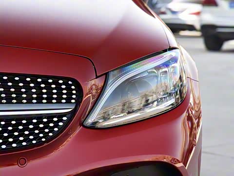 2019�� C 260 4MATIC ���ܳ�