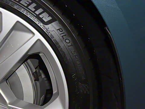 2020�� 40 TFSI ������