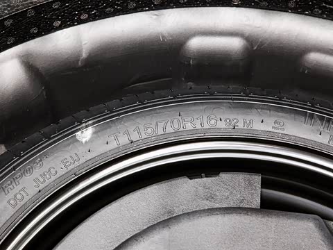 2020�� 1.5T �Զ�Trophy�Ǽ��콢��