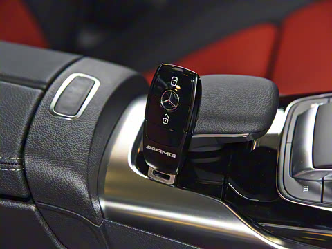 2020�� AMG A 45 4MATIC+