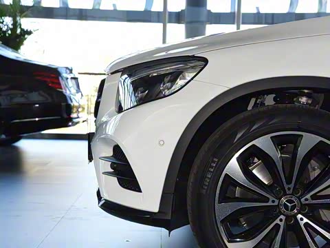 2019�� GLC 300 4MATIC ����SUV