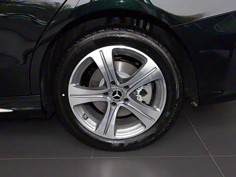 2020�� �Ŀ� C 260 L �˶���